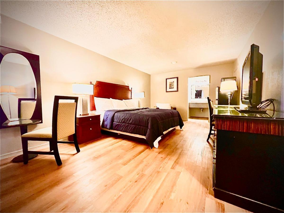 Economy Inn And Suites 털사 외부 사진