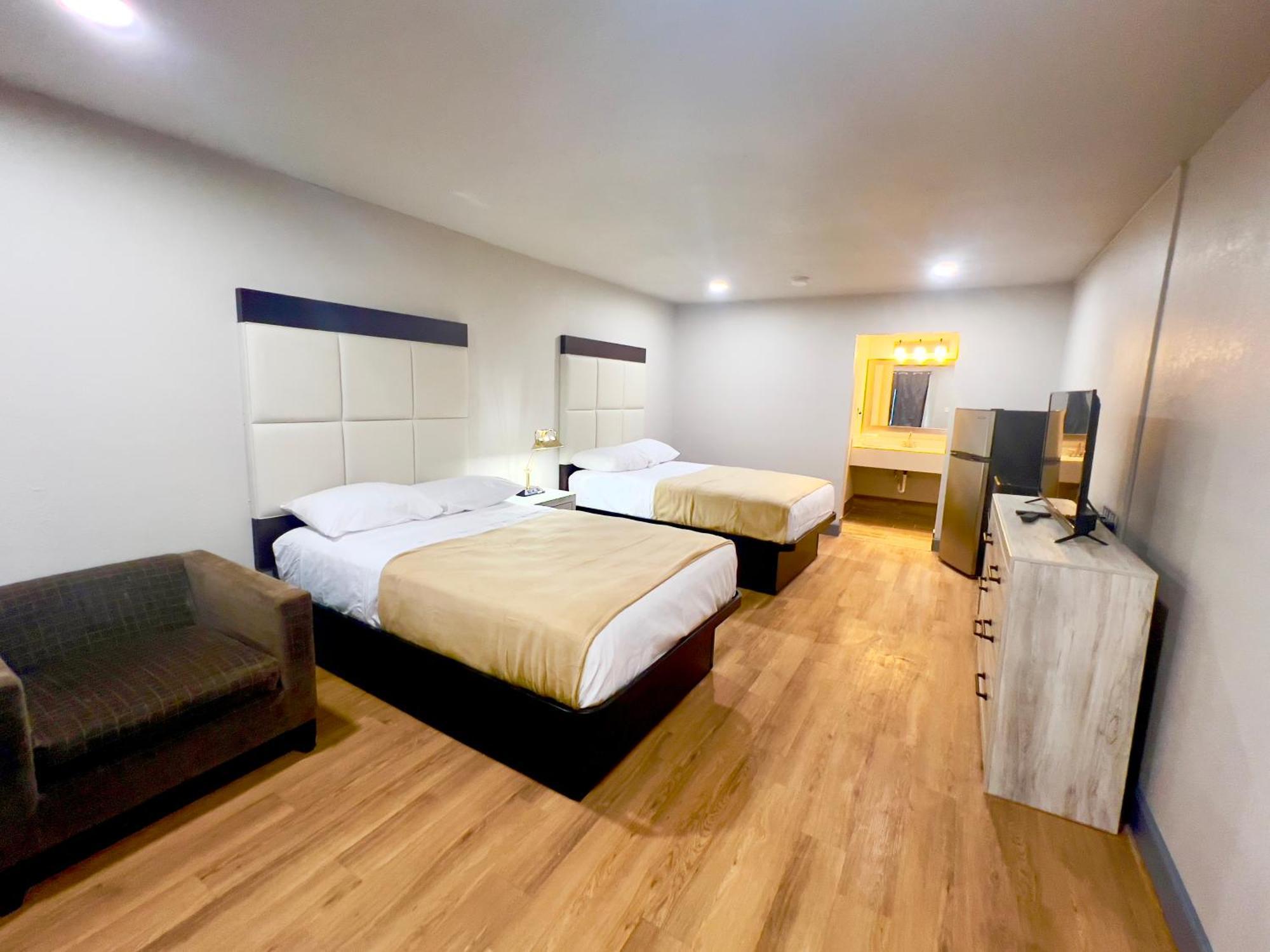 Economy Inn And Suites 털사 외부 사진