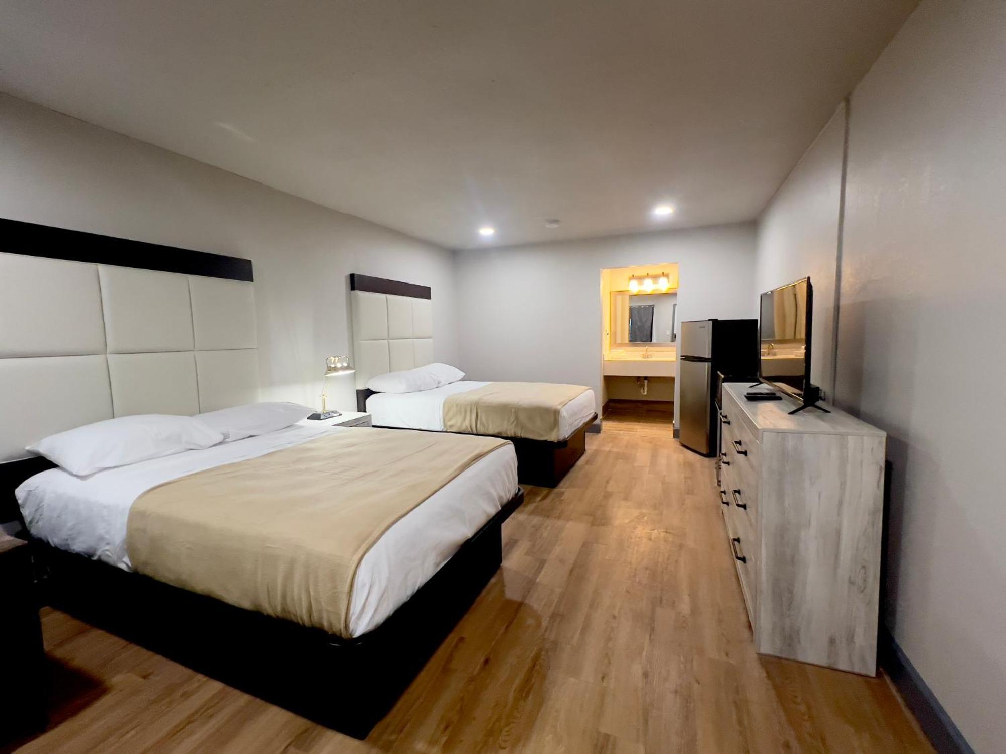Economy Inn And Suites 털사 외부 사진