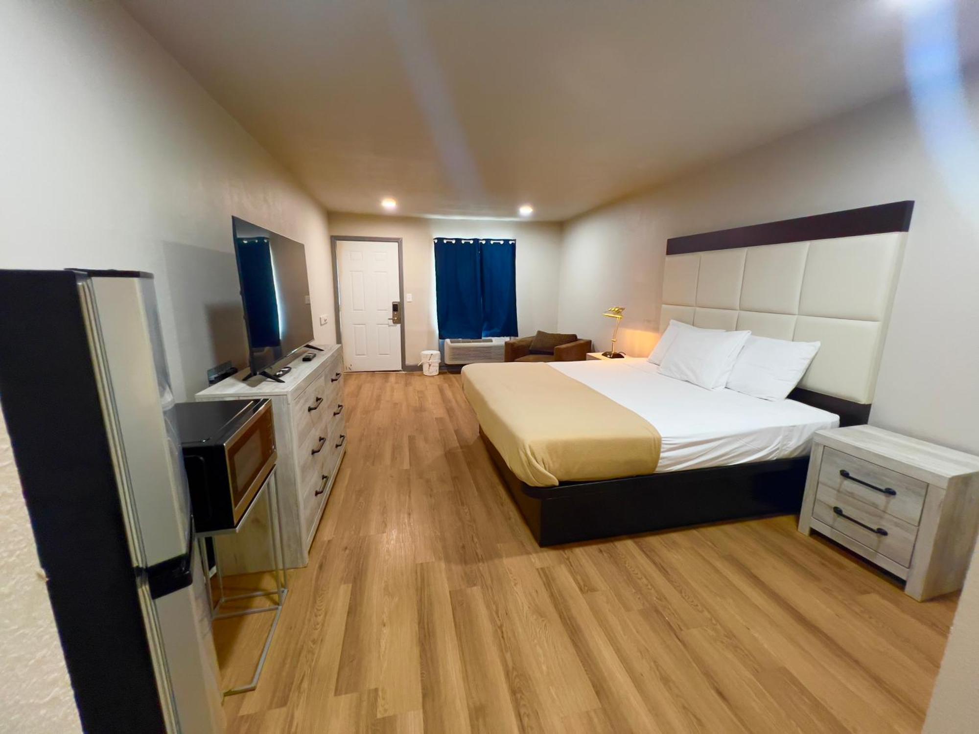 Economy Inn And Suites 털사 외부 사진
