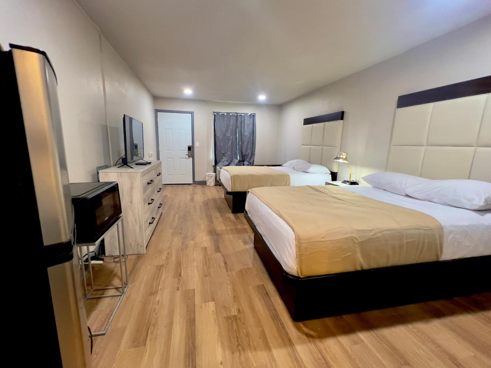 Economy Inn And Suites 털사 외부 사진