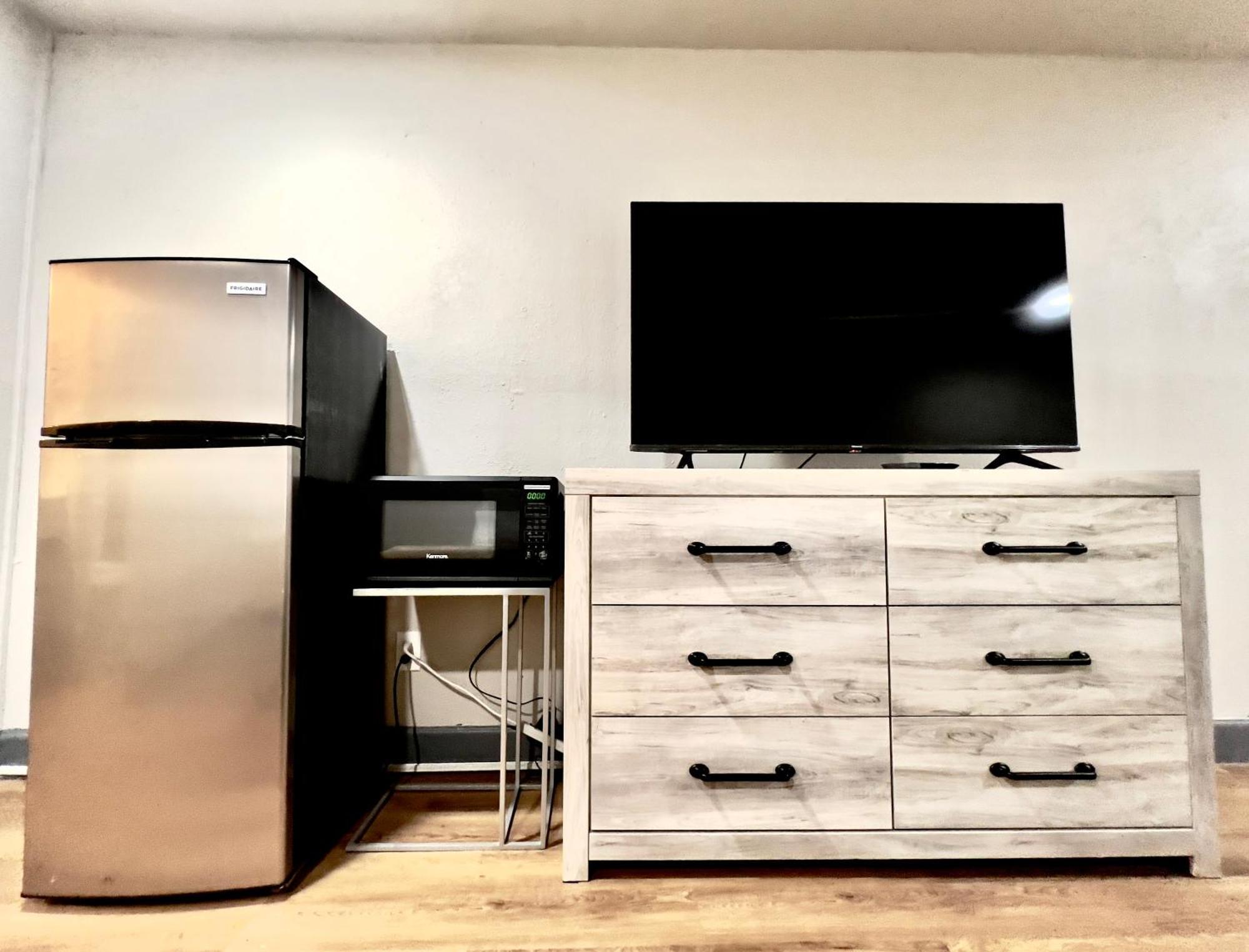 Economy Inn And Suites 털사 외부 사진